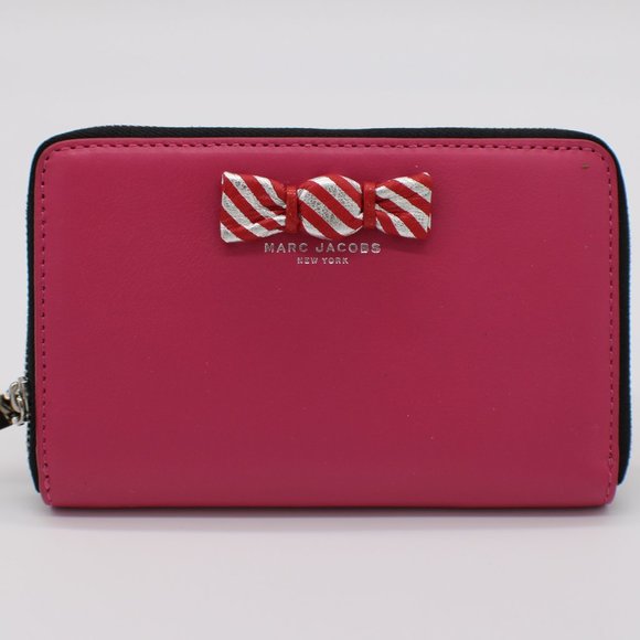 Marc Jacobs Candy Bow Zip Around Wallet - Picture 1 of 4